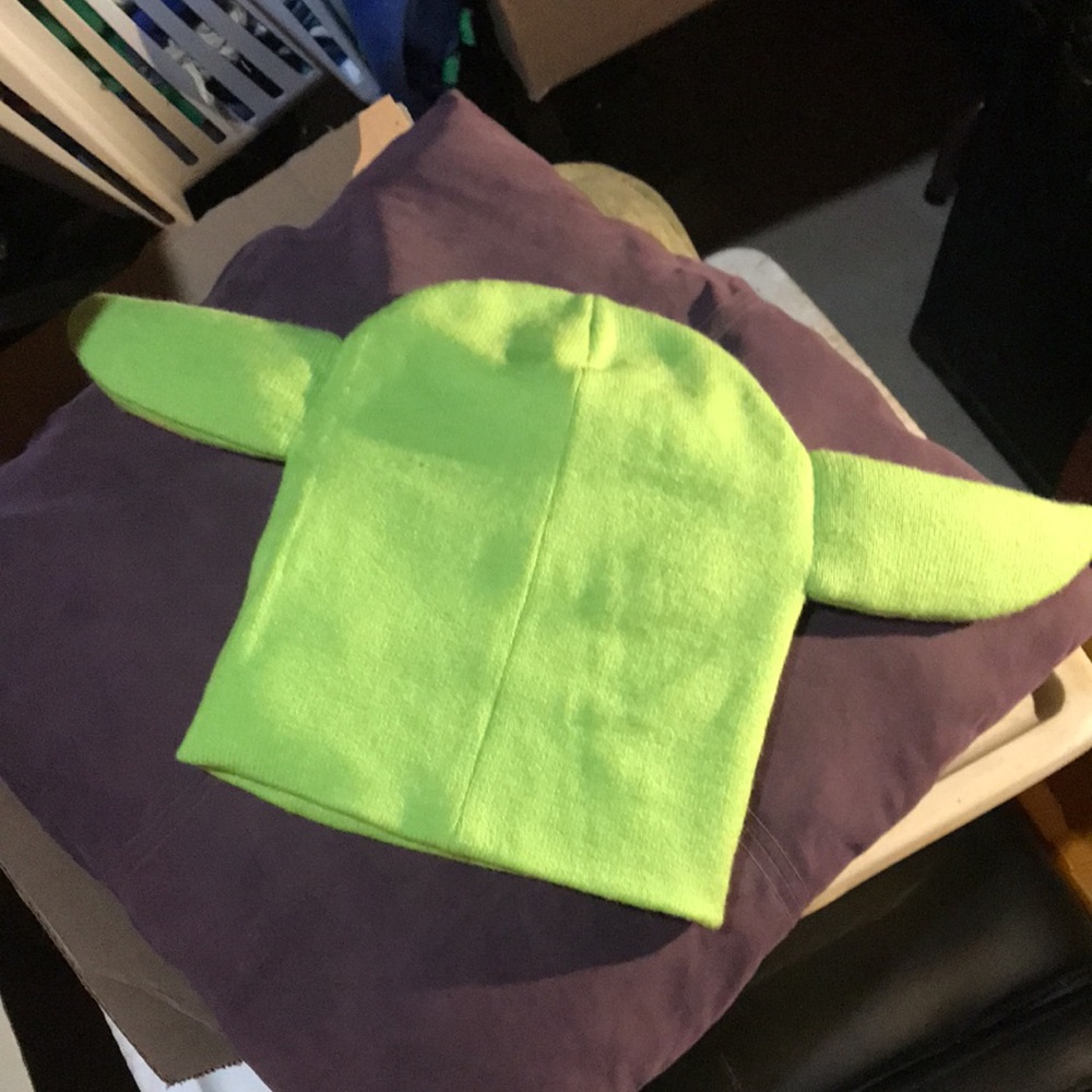 Baby Grogu beanie Set - Picture 2 of 7